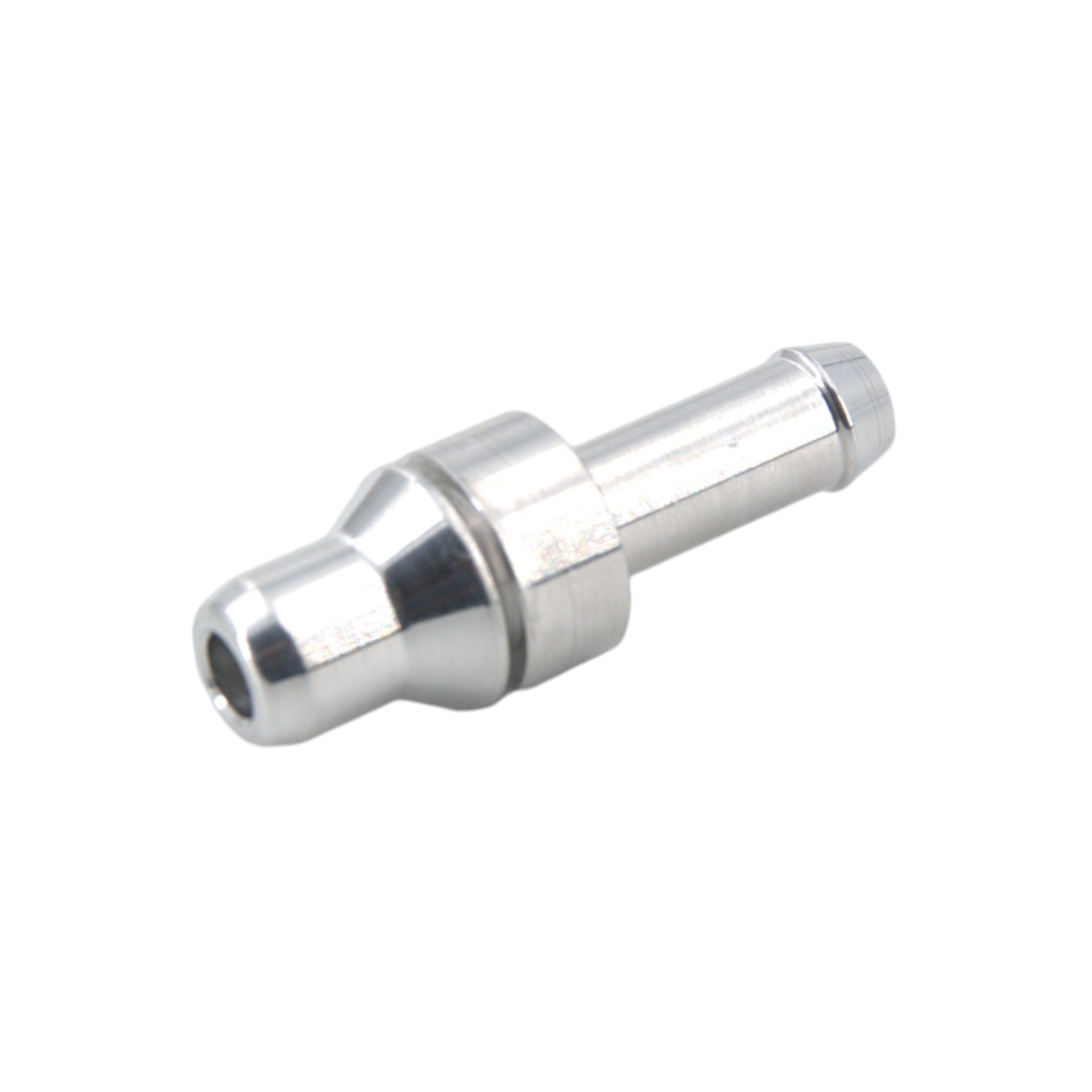 VDA-Schlauchverbinder NW 08: Robuster Metall-Stecker für Schlauchsysteme. VDA-Schlauchverbinder NW 08 aus glänzendem Metall, ein zylindrischer Steckverbinder mit konischem Anschluss am einen Ende und einem barb-ähnlichen Profil am anderen.